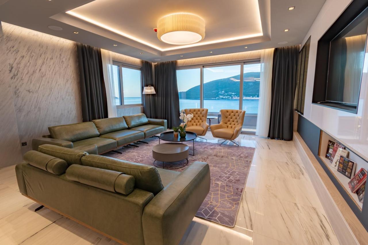 Garni Hotel Kruso Herceg Novi Extérieur photo