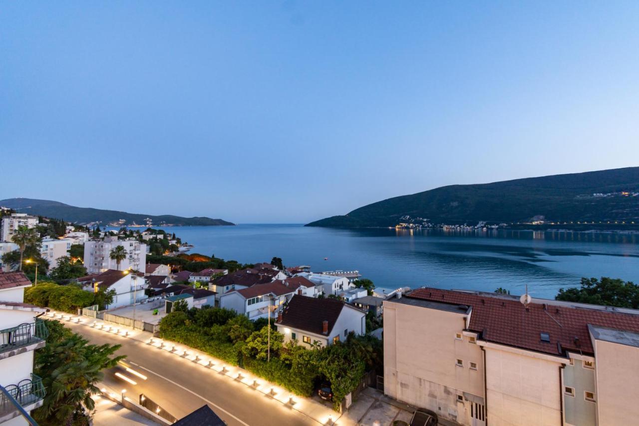 Garni Hotel Kruso Herceg Novi Extérieur photo