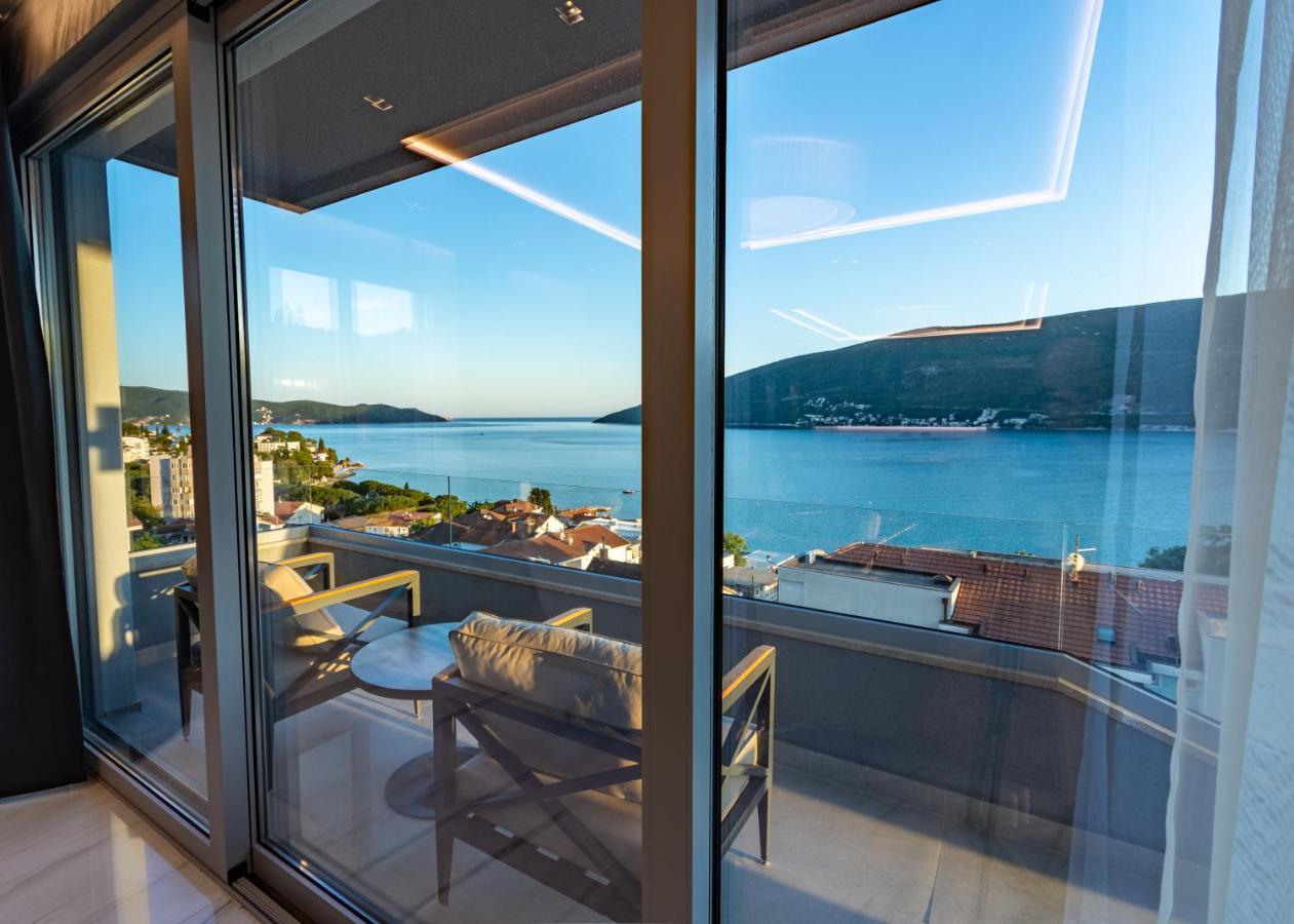 Garni Hotel Kruso Herceg Novi Extérieur photo