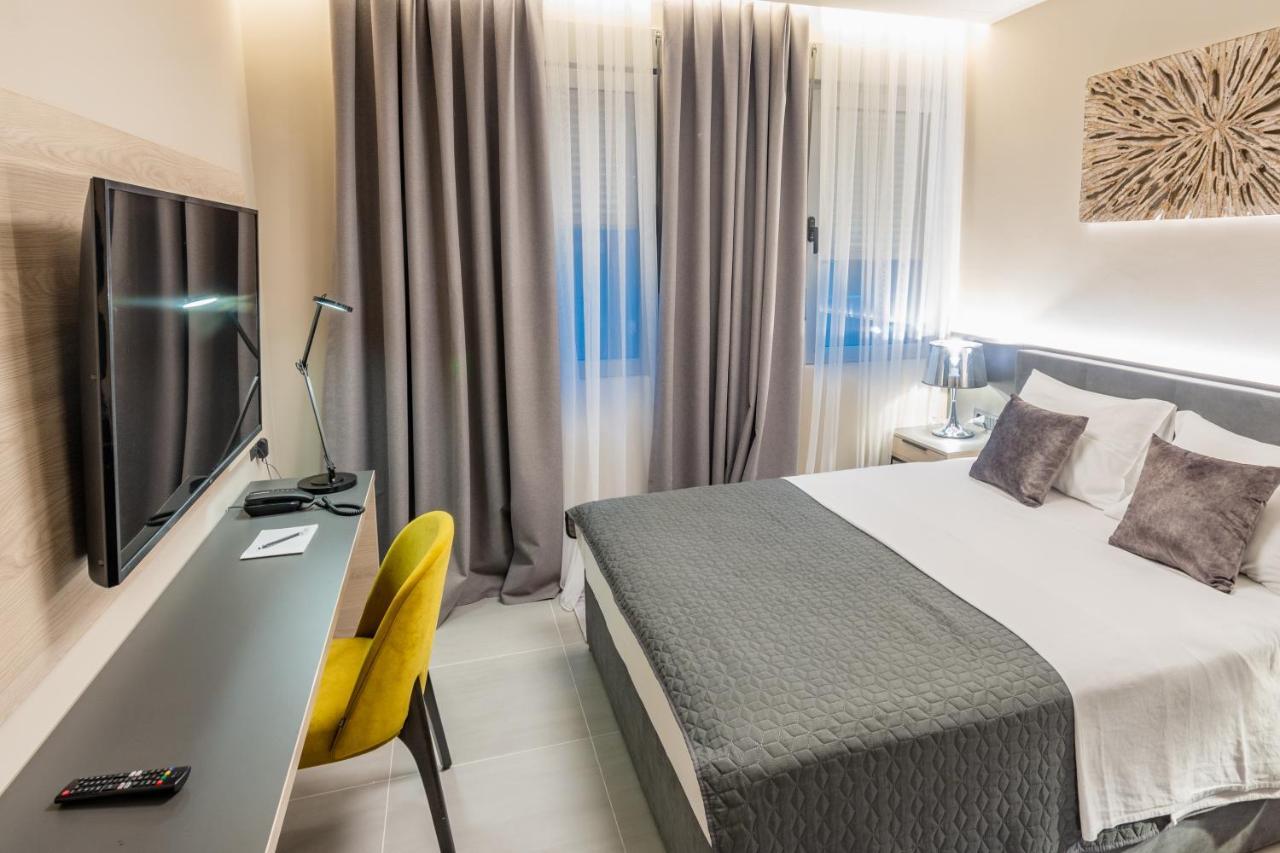 Garni Hotel Kruso Herceg Novi Extérieur photo