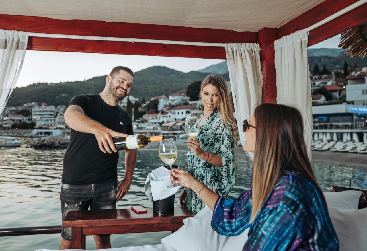 Garni Hotel Kruso Herceg Novi Extérieur photo