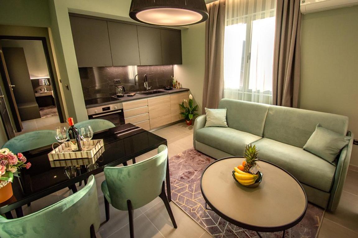 Garni Hotel Kruso Herceg Novi Extérieur photo