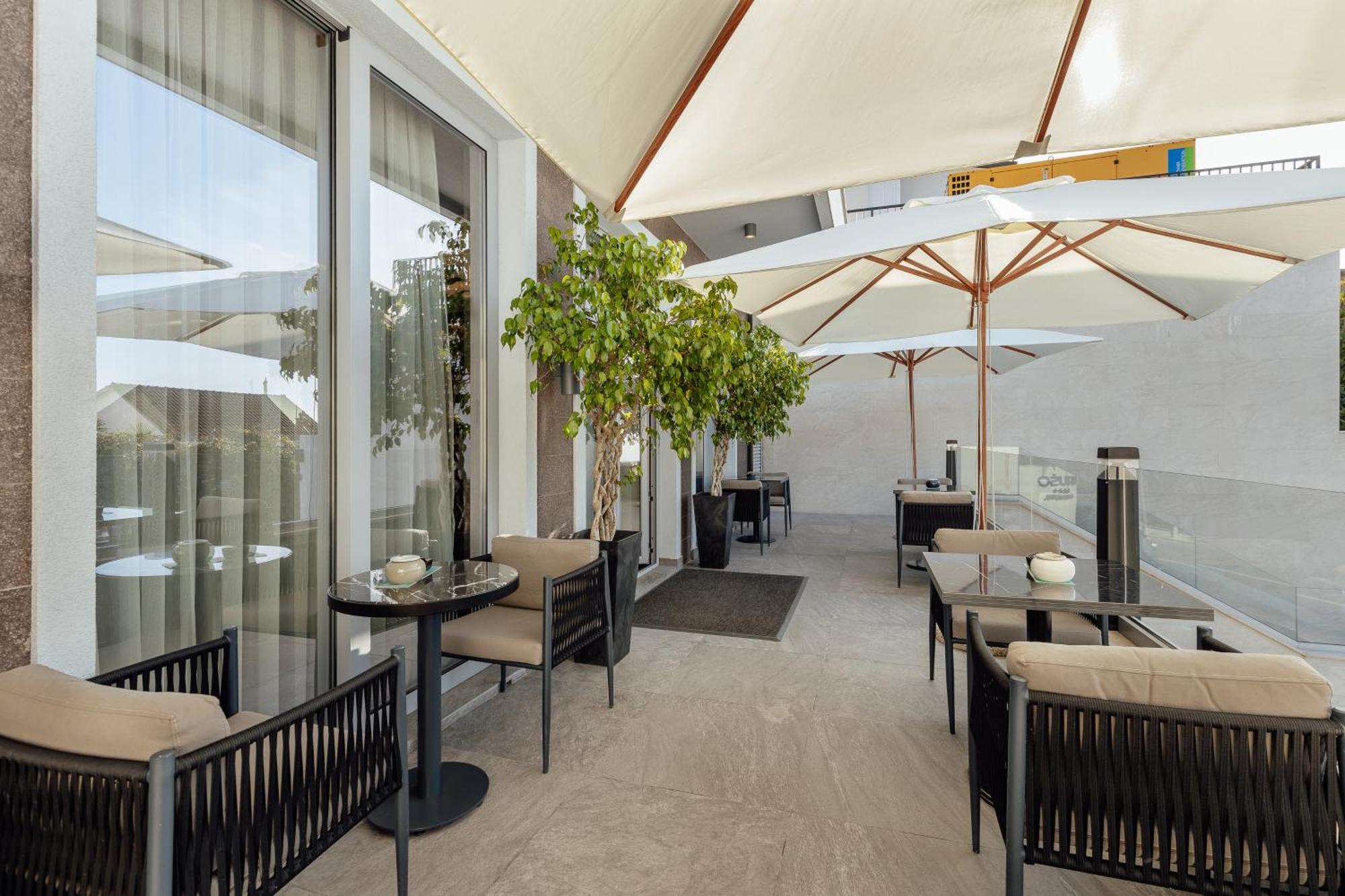 Garni Hotel Kruso Herceg Novi Extérieur photo