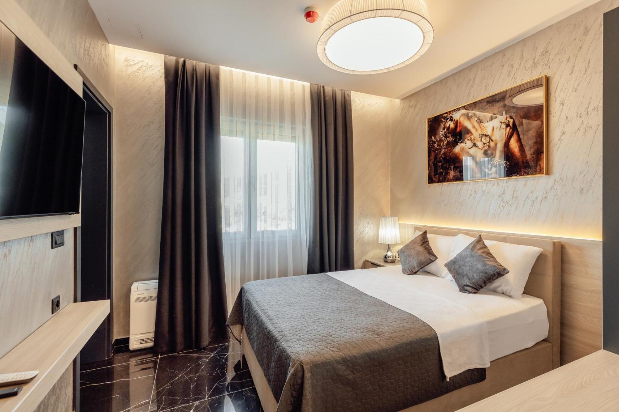 Garni Hotel Kruso Herceg Novi Extérieur photo